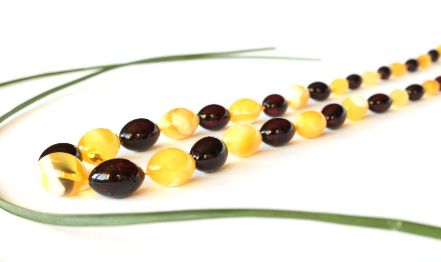 Elegant two color amber necklace N56 - Image 4
