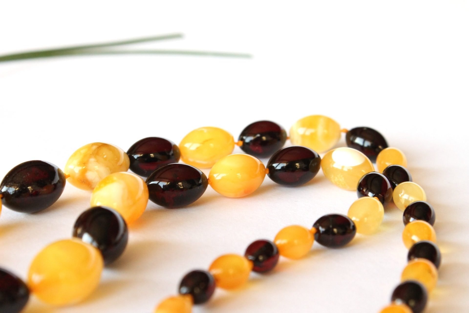 Elegant two color amber necklace N56 - Image 8
