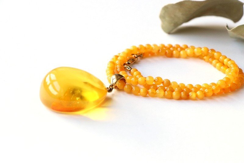 Yellow amber pendant with amber chain from natural Baltic amber N184 - Image 5