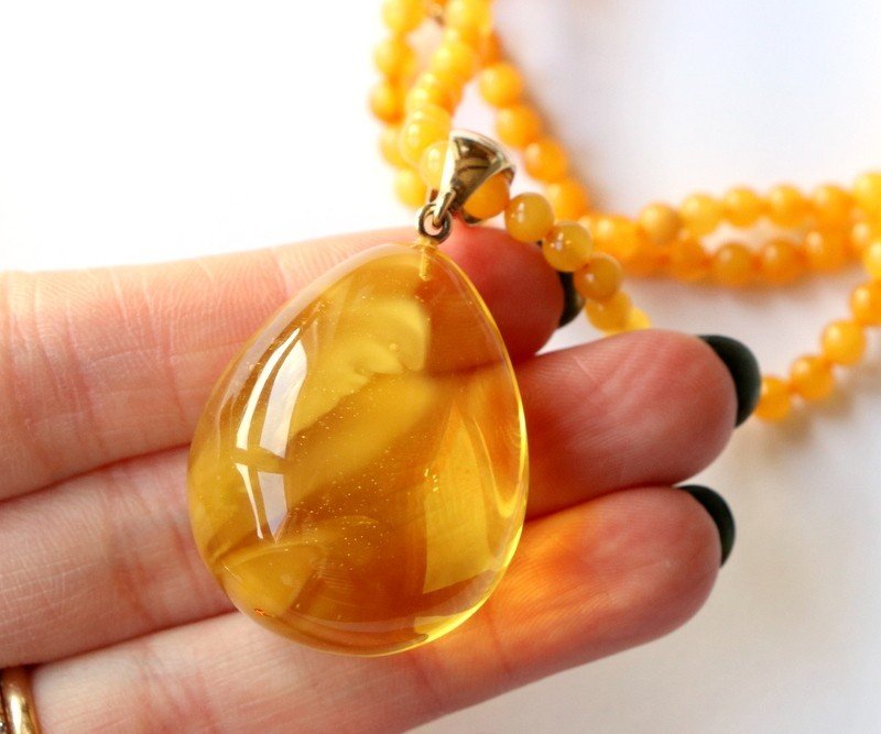 Yellow amber pendant with amber chain from natural Baltic amber N184 - Image 6