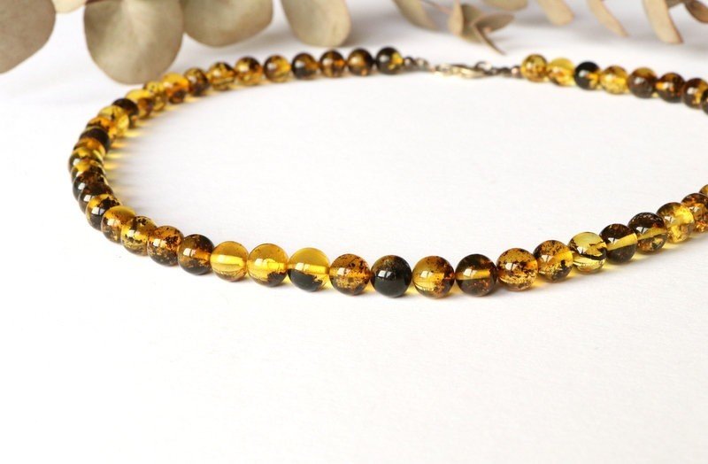 Elegant green color amber necklace N286 - Image 2