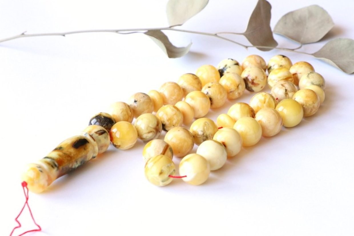 13086-100-hite-natural-Islamic-amber-rosary-R19.jpg