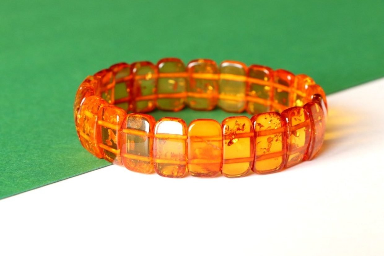 14436-Cognac-amber-bracelet-B165.jpg