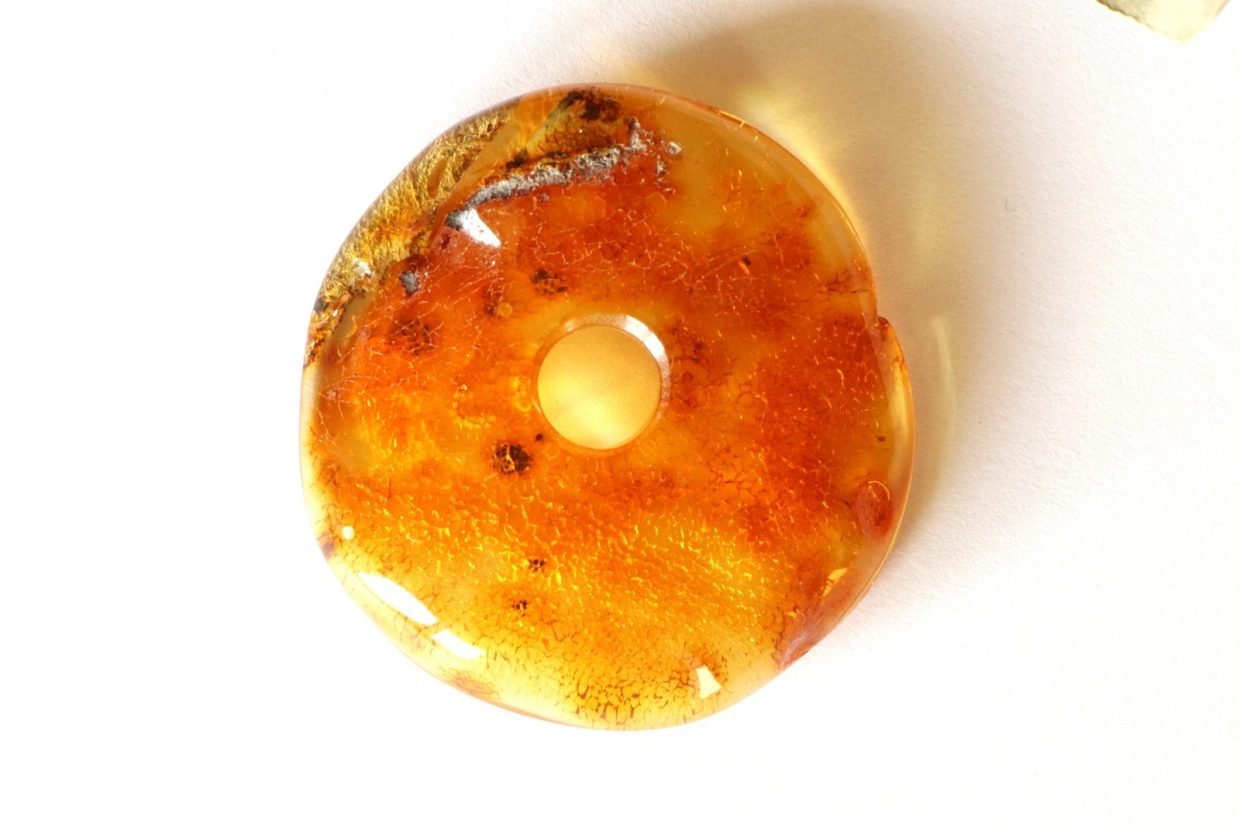 14987-Cognac-color-donut-amber-pendant-PD17.jpg