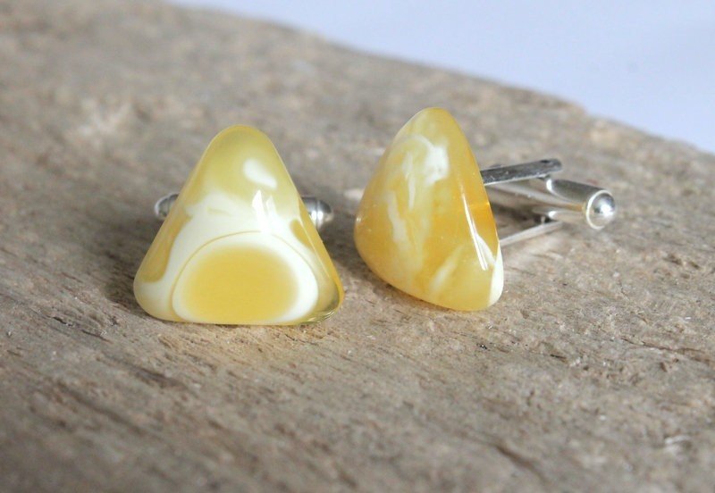 Triangle weißer Bernstein Manschettenknöpfe für ihn natürlichen baltischen Bernstein Schmuck für Männer mit Sterling Silber Mode gelb Manschettenknöpfe Geschenkidee für Männer