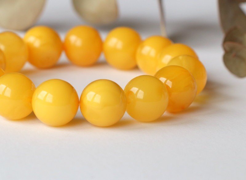 Antique and yellow amber bracelet B221 - Image 6