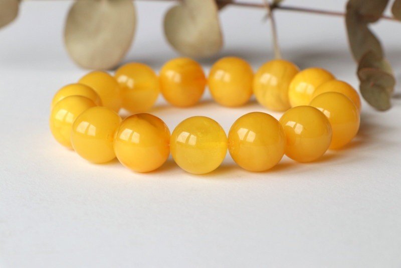 Antique and yellow amber bracelet B221 - Image 7