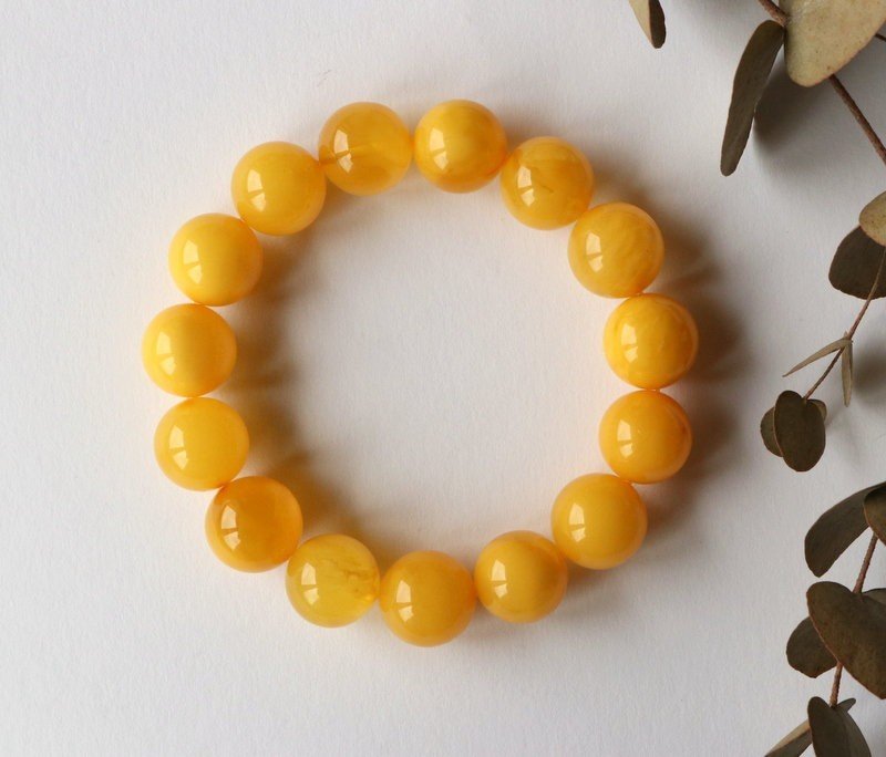 Antique and yellow amber bracelet B221 - Image 8