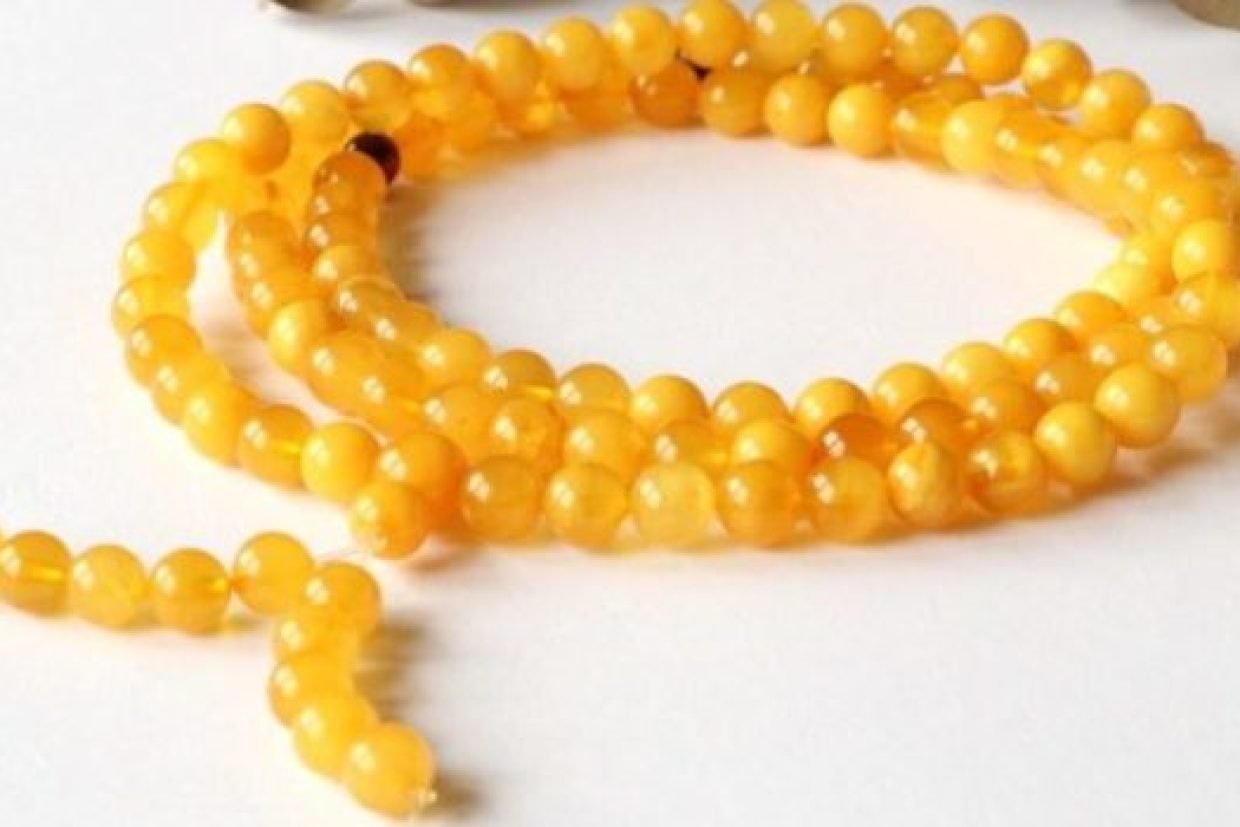 2361-9-mm-antique-color-Baltic-amber-rosary-mala-RM7.jpg