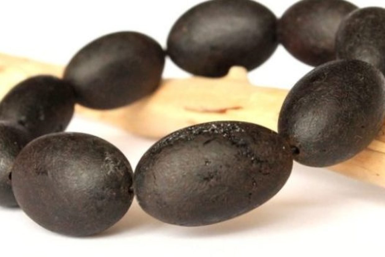 2825-Black-amber-bracelet-for-men-FH218.jpg