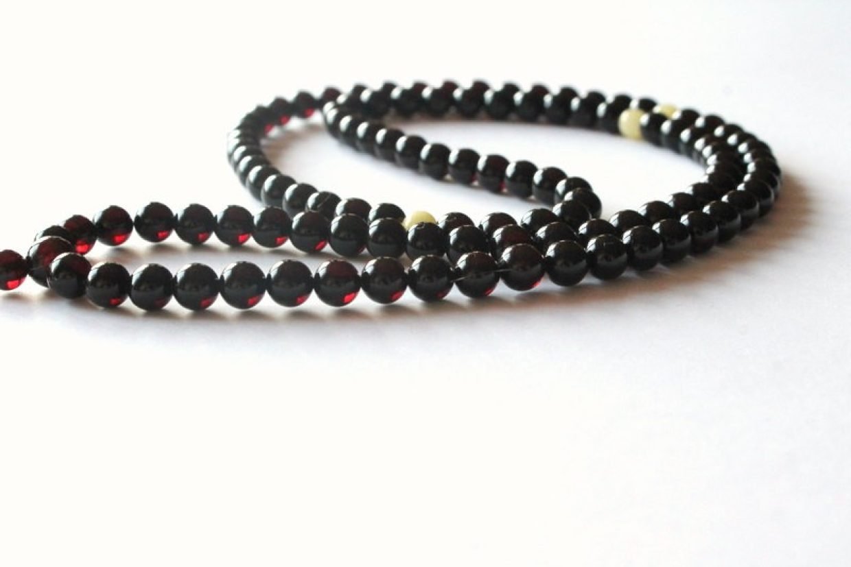 3369-Amber-rosary-mala-Tibetan-Buddhist-amber-rosary-cherry-amber-rosary-natural-beads-mala-prayer-rosary-108-round-beads-amber-rosary-mala.jpg