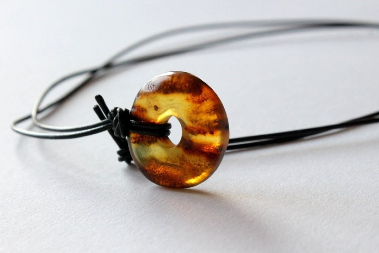 4596-Amber-Donut-With-Leather-P141.jpg