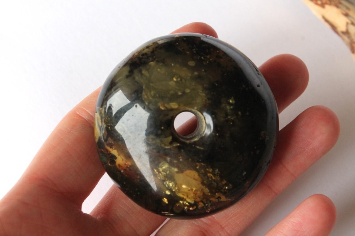 4784-Large-donut-amber-pendant-PD32.jpg