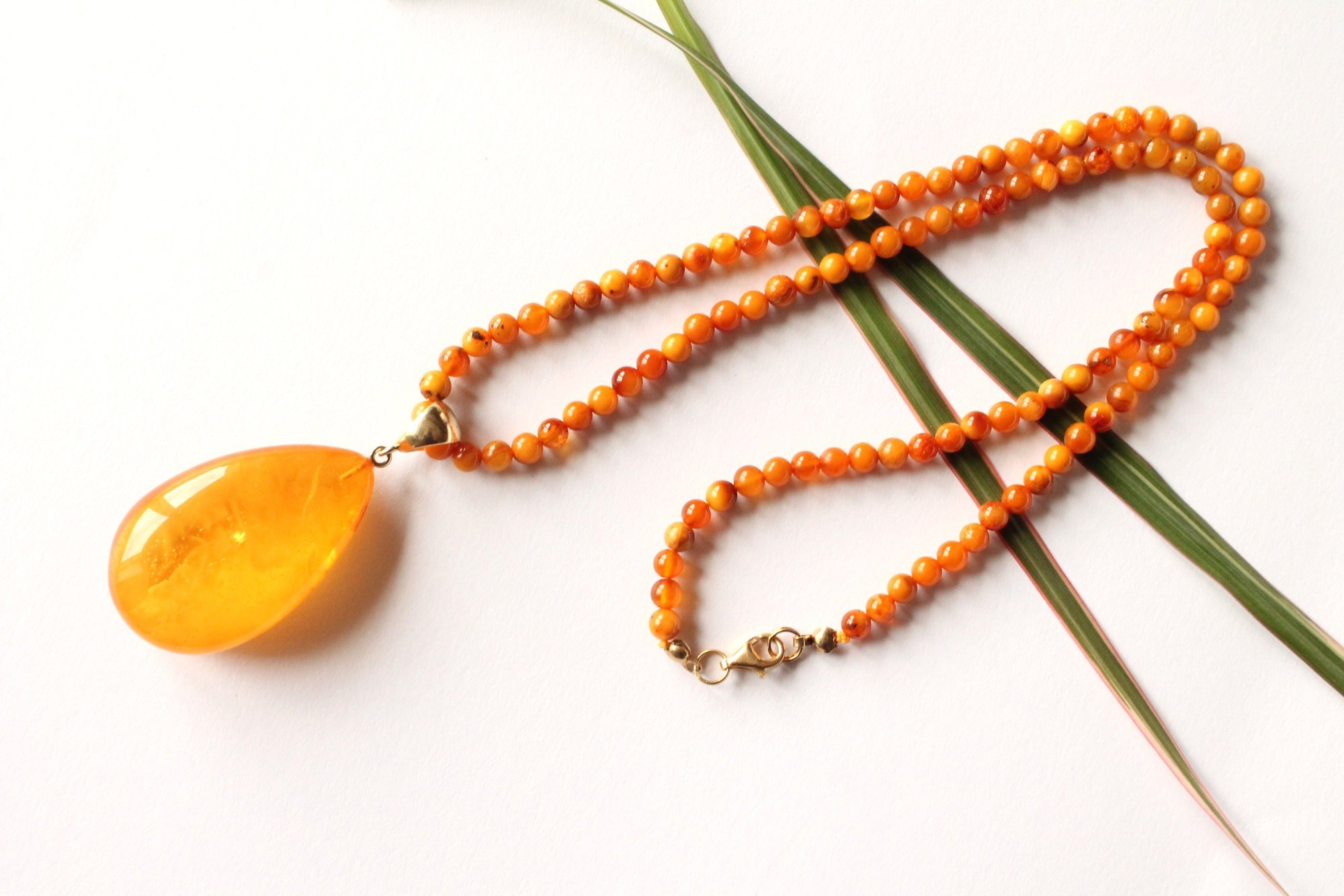 Butterscotch amber pendant with round amber beads chain N240 - Image 6