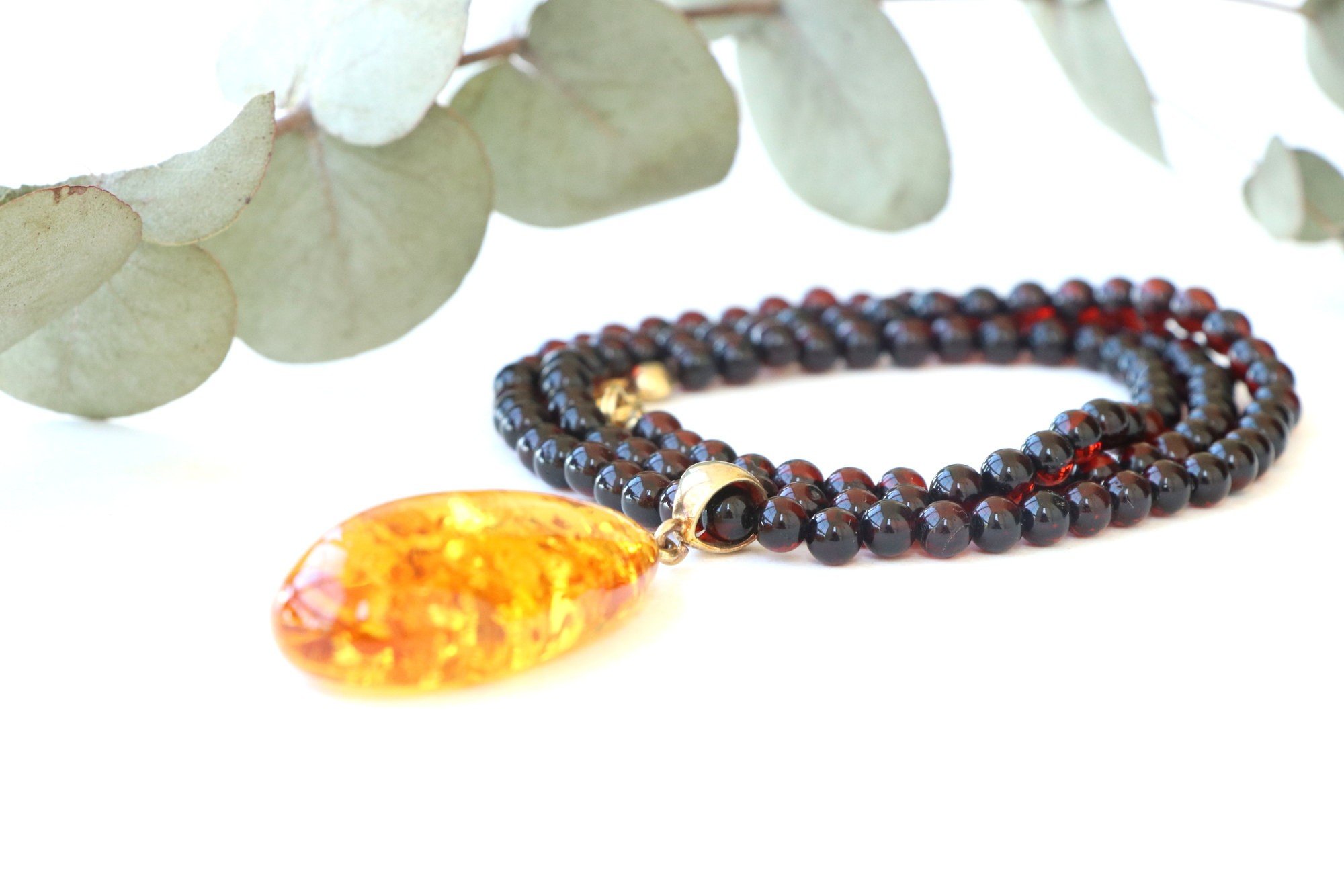 Honey and cherry color amber necklace with pendant N121 - Image 3