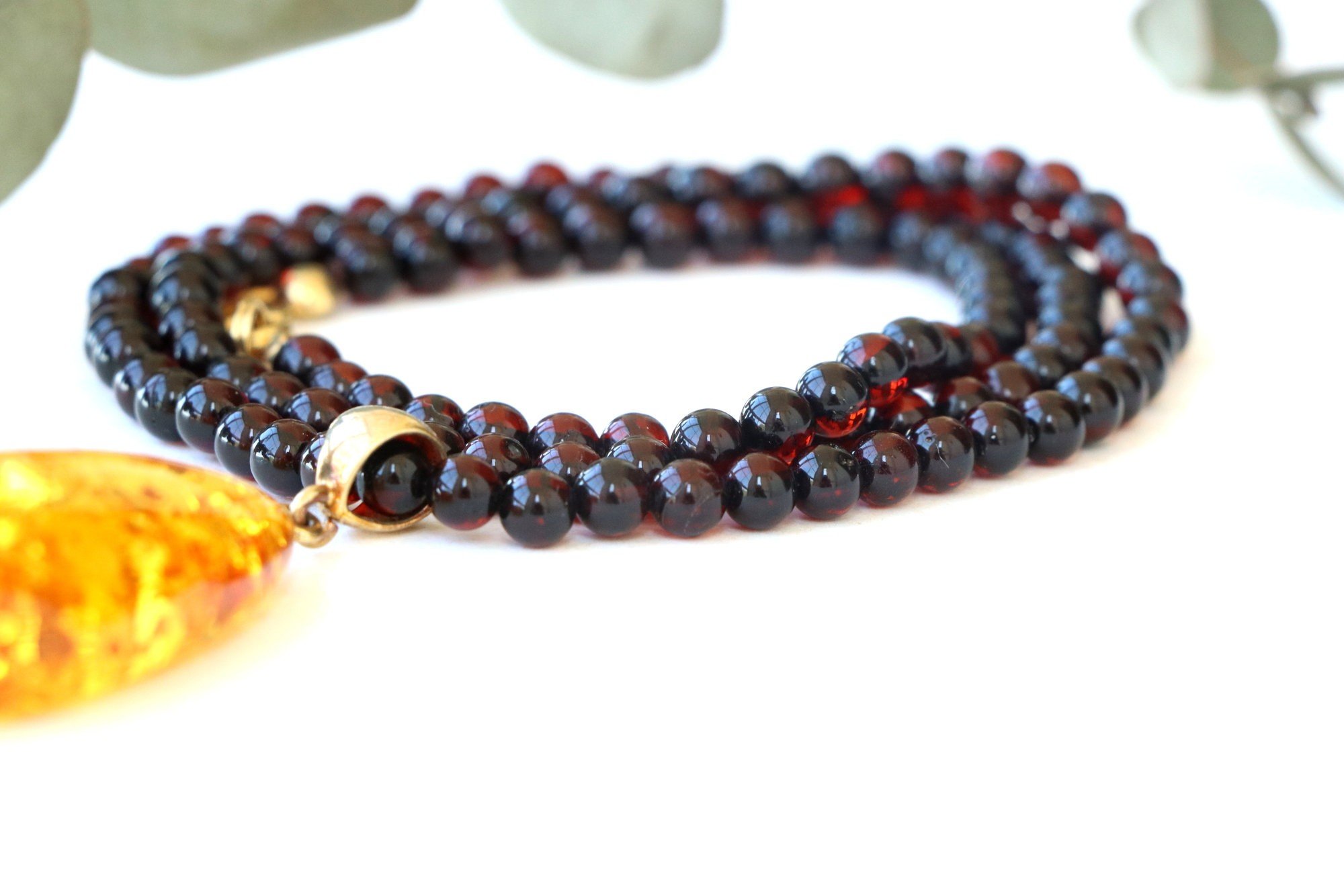 Honey and cherry color amber necklace with pendant N121 - Image 4