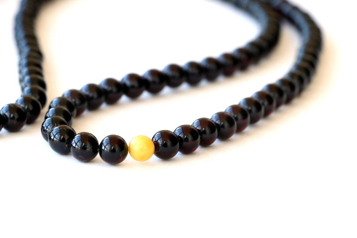 5668-Amber-rosary-mala-108-amber-beads-natural-Baltic-amber-Tibetan-rosary-prayer-rosary-mala-Buddhist-rosary-rosaries-mala-6.5-amber-mala.jpg