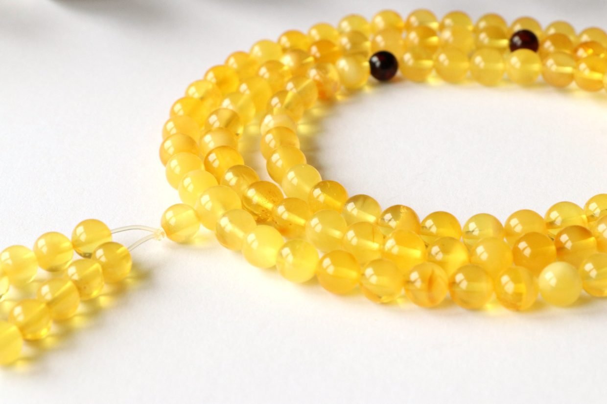6377-Tibetan-Buddhist-amber-rosary-mala-100atural-untreated-amber-yellow-amber-rosary-mala-8.0-mm-round-beads-rosary-108-amber-beads-35.6g.jpg