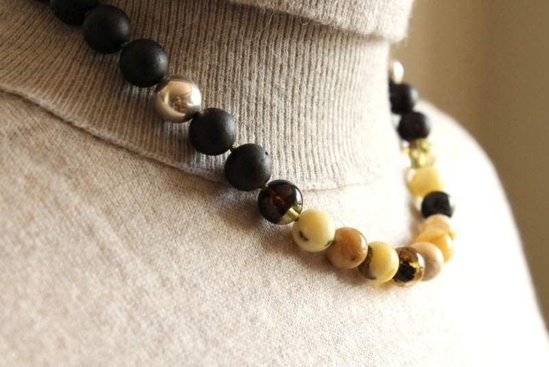 Unique round shape amber necklace N31 - Image 11