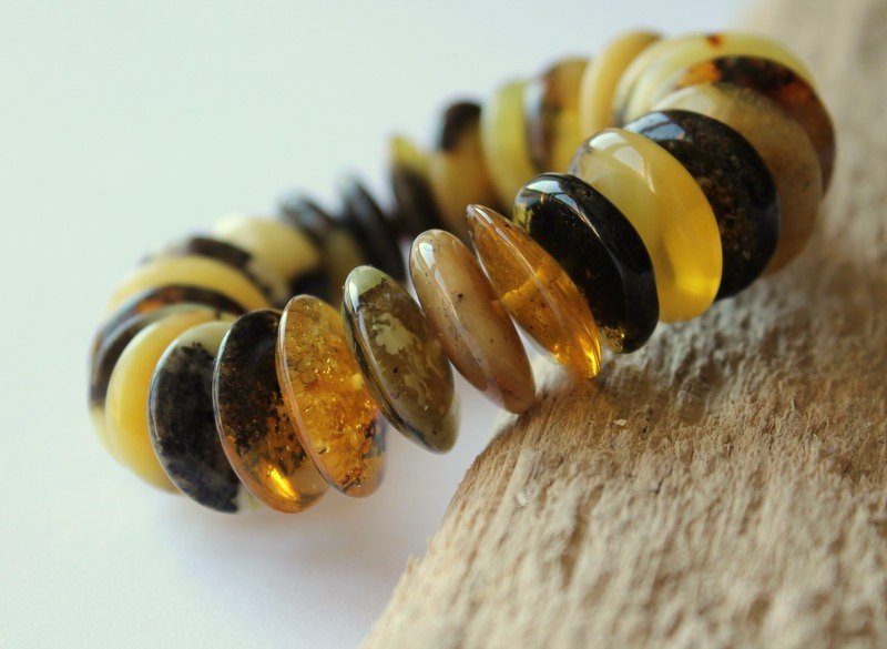 Massive amber bracelet B43 - Image 5