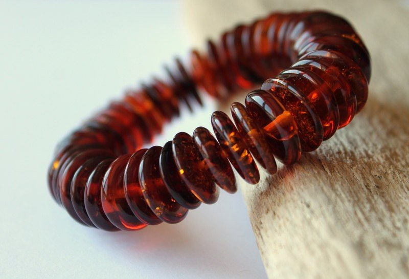 Cognac massive amber bracelet B44 - Image 3