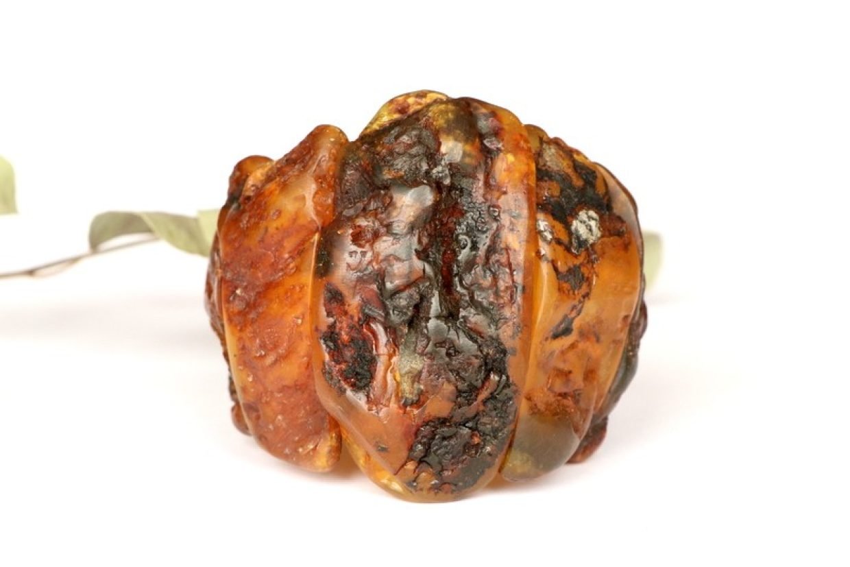 8729-Ruda-labai-didelė-nepoliruota-gintarinė-apyrankė-B360.jpg