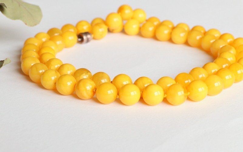 Butterscotch long amber necklace from natural Baltic amber N344 - Image 3