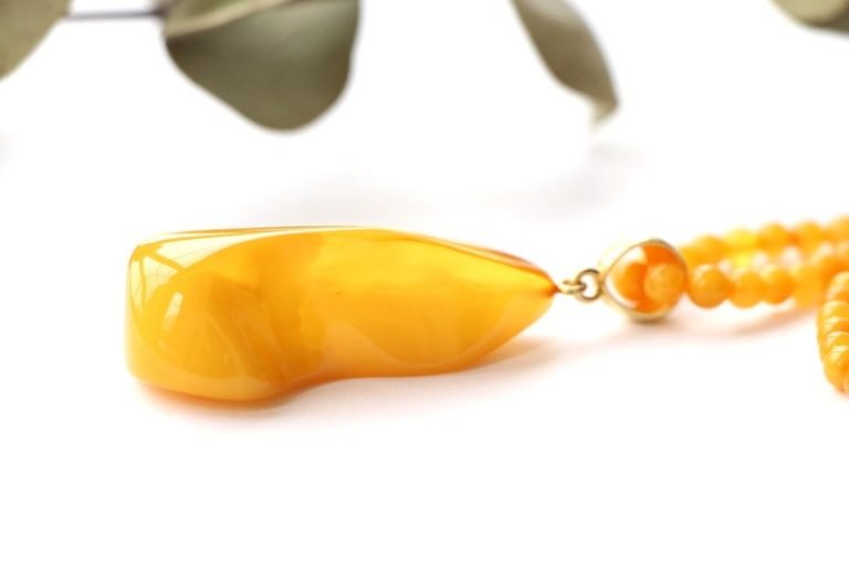 Antique color amber pendant with amber chain N300 - Image 3