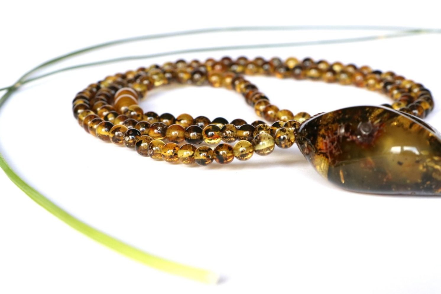 Green color long amber necklace with pendant N251 - Image 3