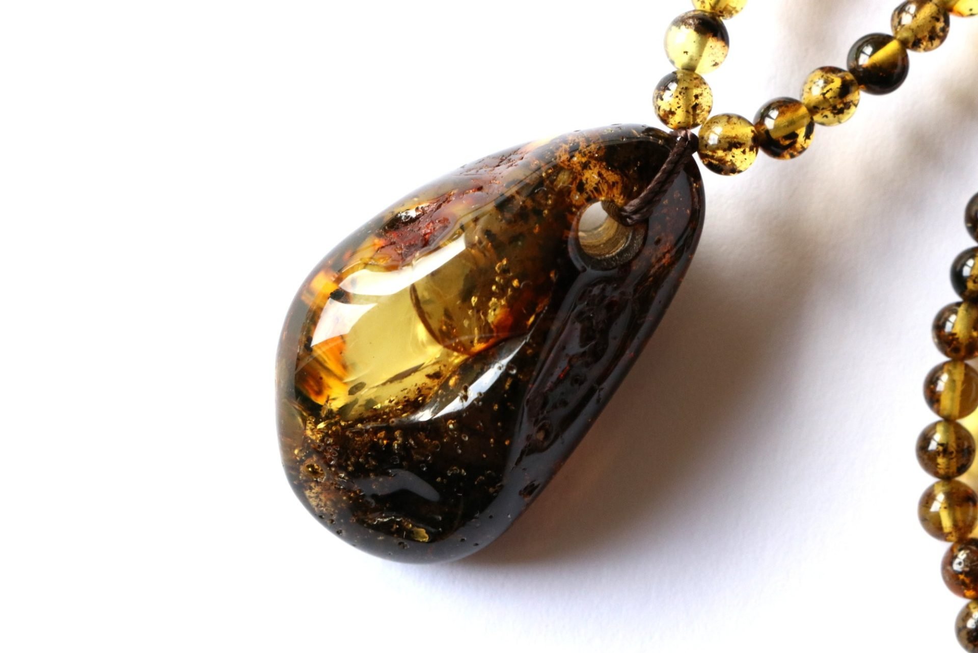 Green color long amber necklace with pendant N251 - Image 6