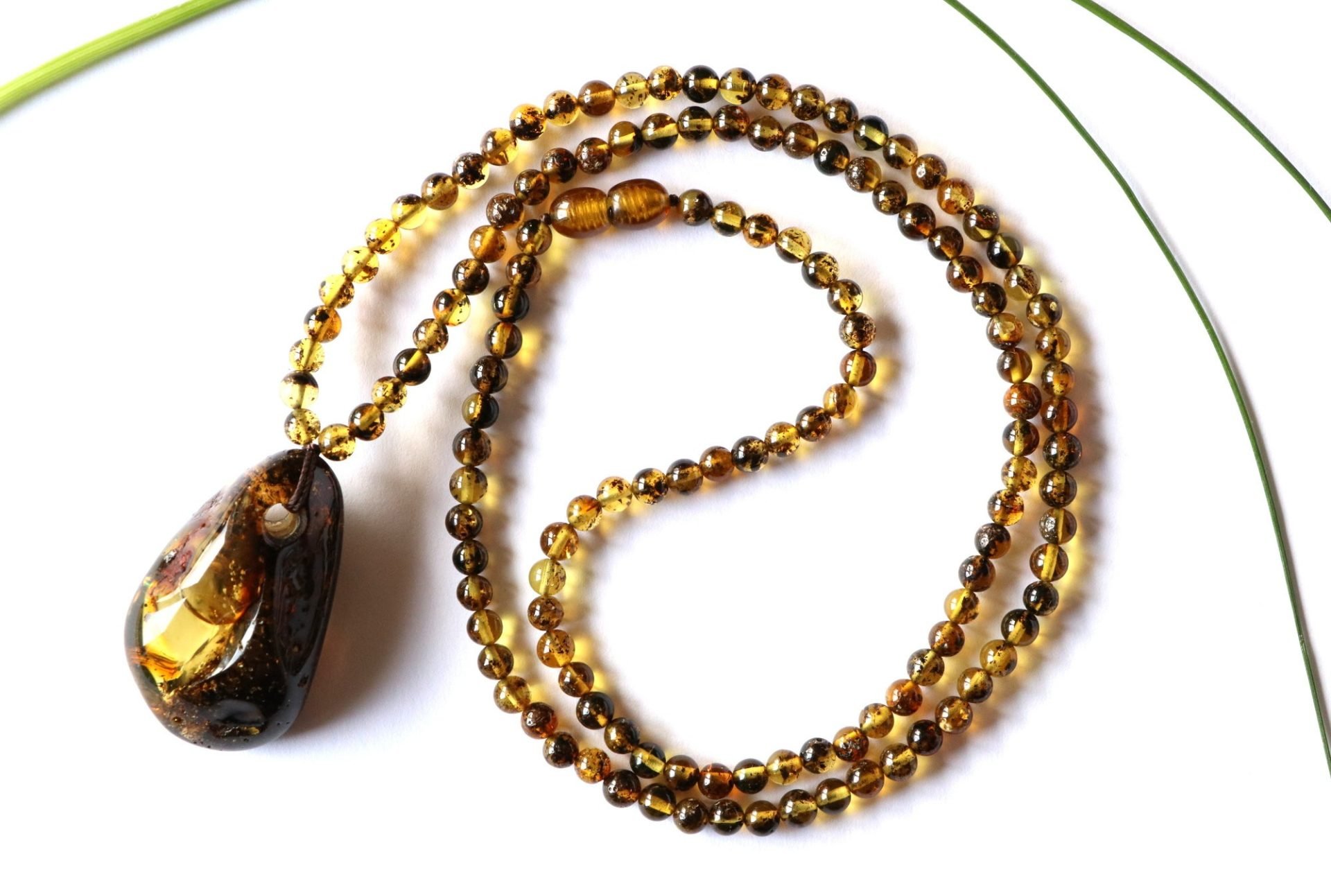 Green color long amber necklace with pendant N251 - Image 8