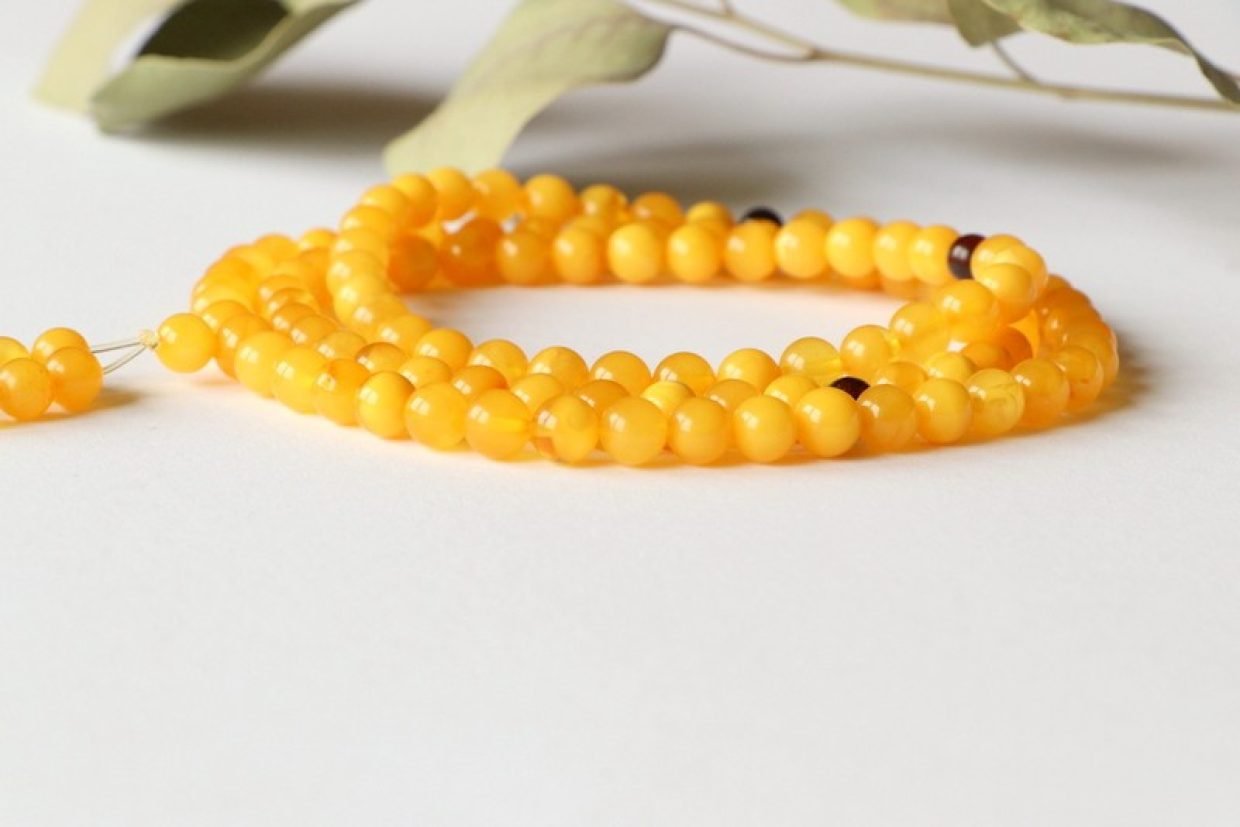 9839-Tibetan-Buddhist-amber-rosary-mala-RM3.jpg