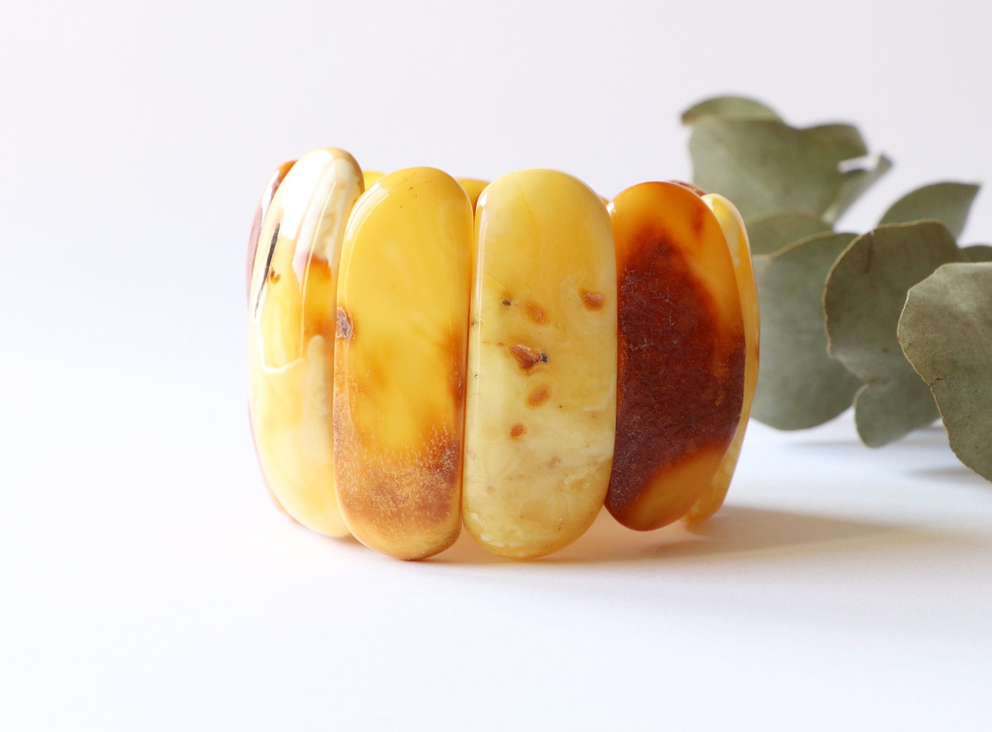 Massive royal amber bracelet B69 - Image 3