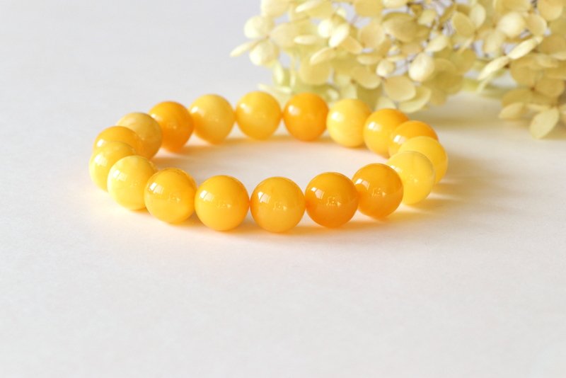 Yellow color amber bracelet B35
