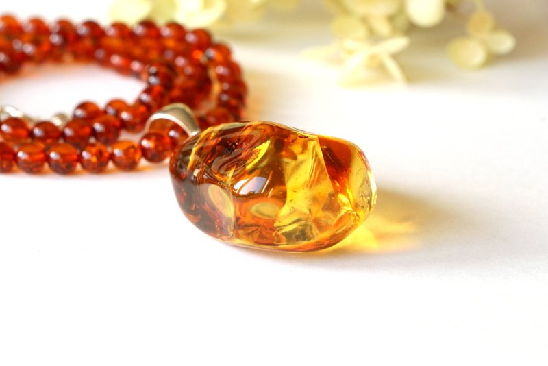 Cognac color Baltic amber necklace with pendant N231 - Image 3