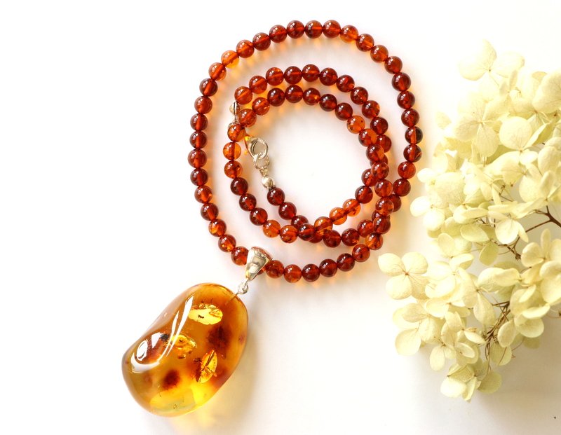 Cognac color Baltic amber necklace with pendant N231